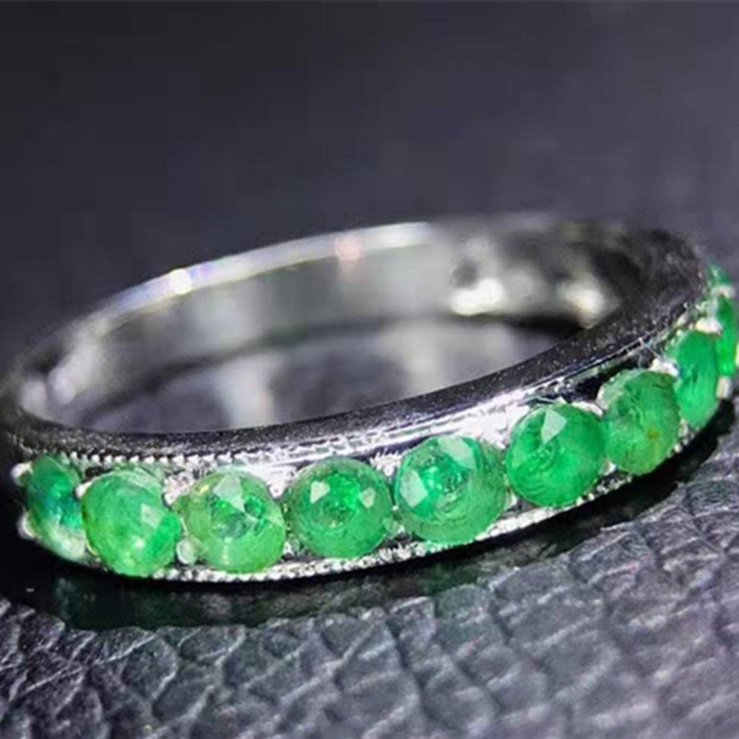 18k White Gold South Africa Diamond 0.31ct Natural Green Emerald Half Eternity Real Natural Emerald Wedding Band