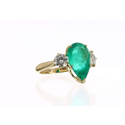 Antique Pear Cut Emerald Engagement Ring, Unique Natural Emerald and Diamond Engagement Ring, Minimalist Emerald Statement Ring Promise Ring