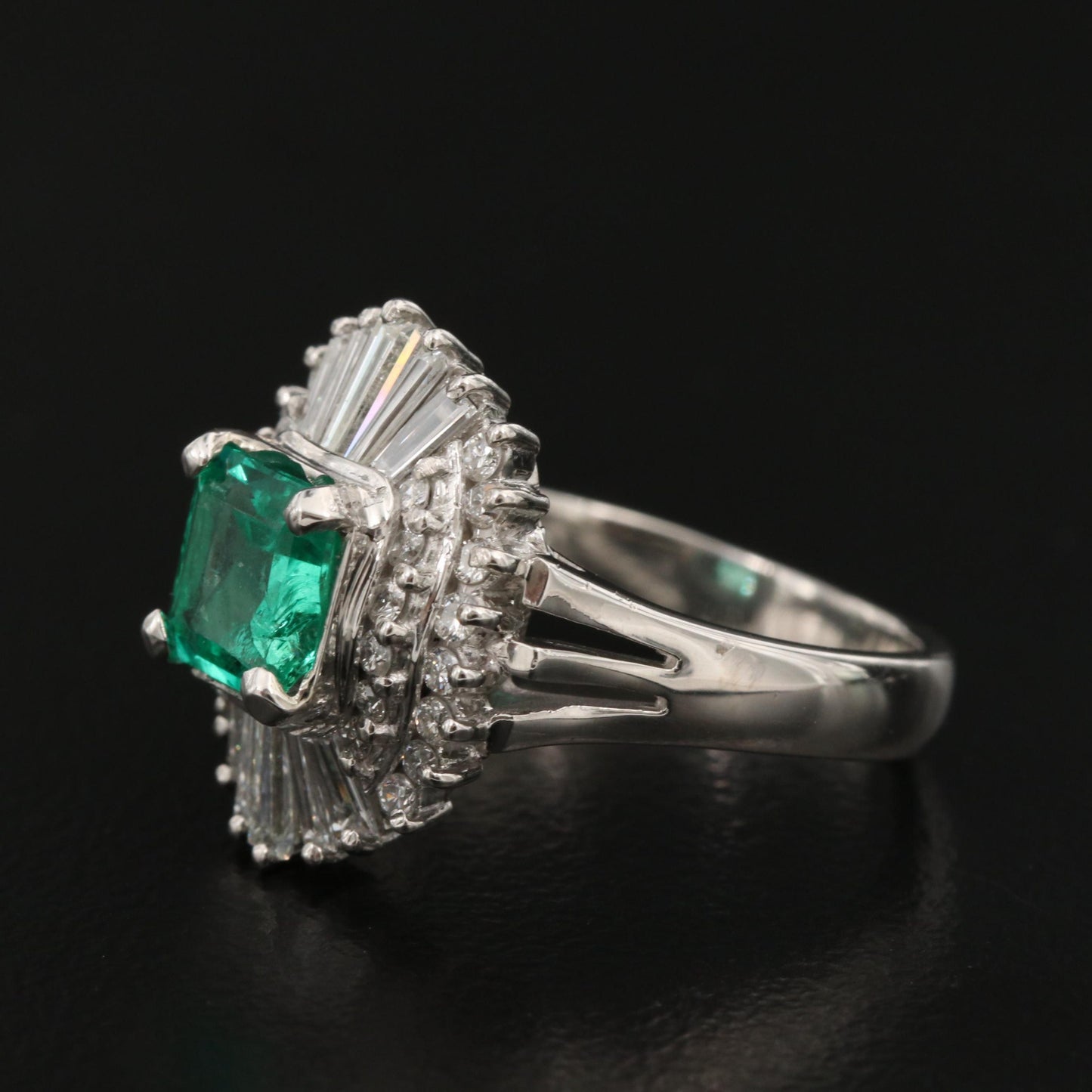 Art Deco Natural Emerald Engagement Ring, Halo Emerald Diamond Ring, Antique Emerald Wedding Ring Floral Emerald Moissanite Anniversary Ring