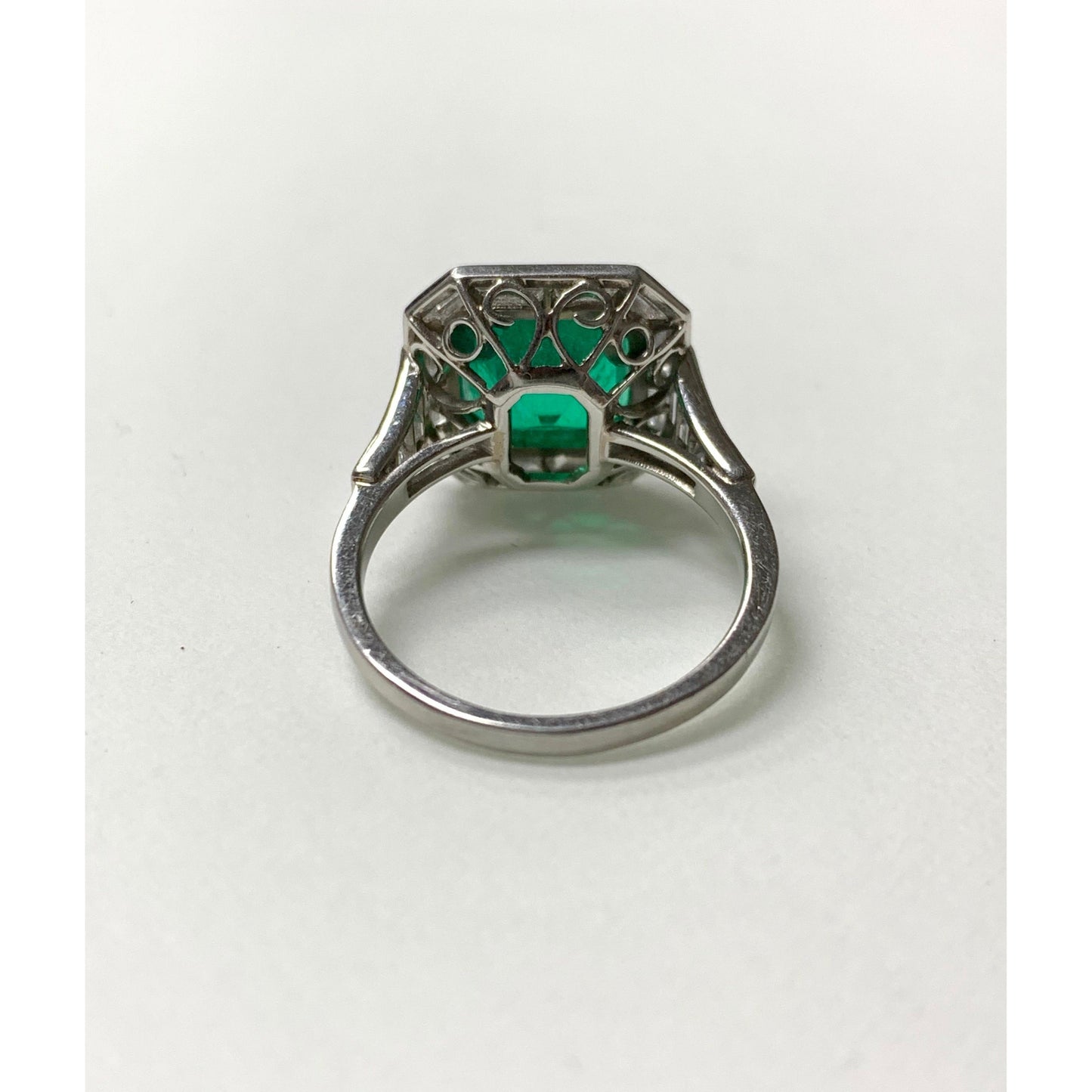 Antique Natural Emerald Engagement Ring, 18K Gold Halo Natural Emerald and Diamond Wedding Ring, Vintage Emerald Statement Ring Gift for her