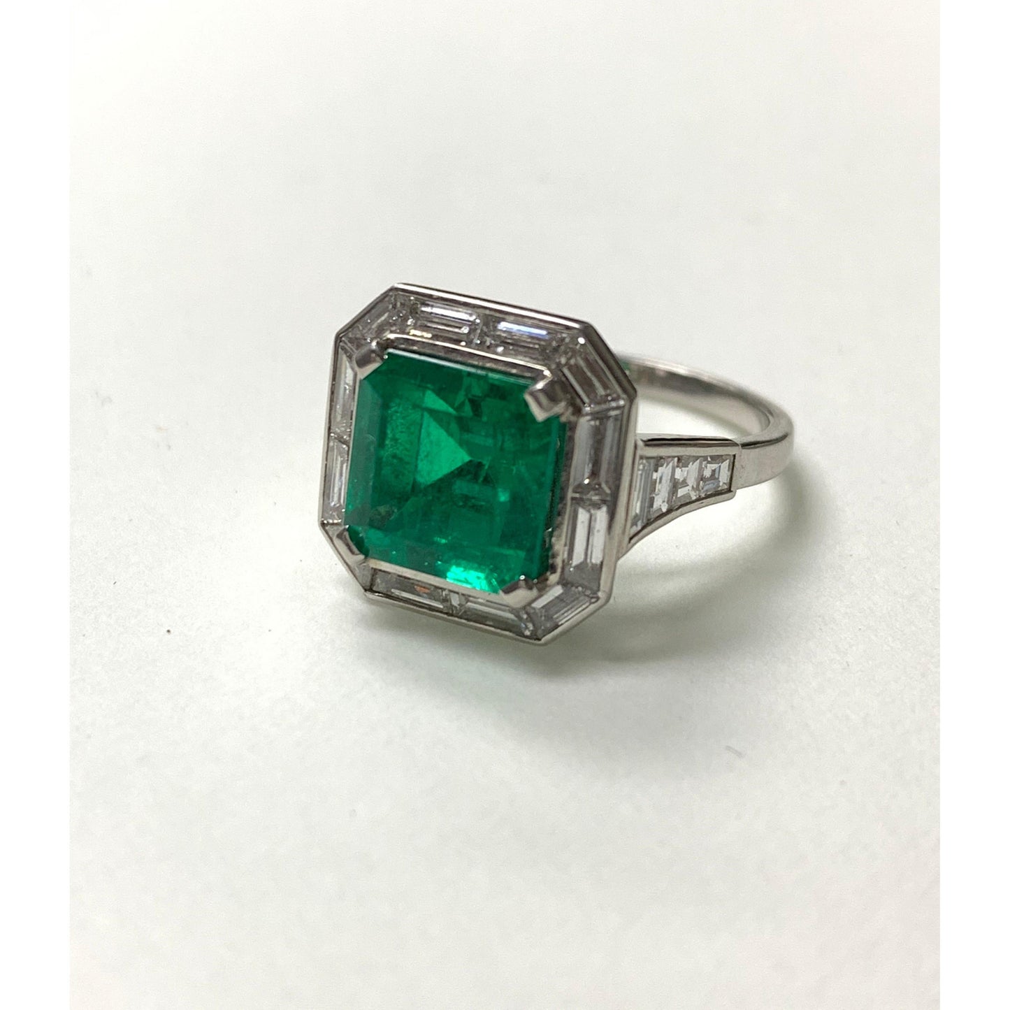 Antique Natural Emerald Engagement Ring, 18K Gold Halo Natural Emerald and Diamond Wedding Ring, Vintage Emerald Statement Ring Gift for her