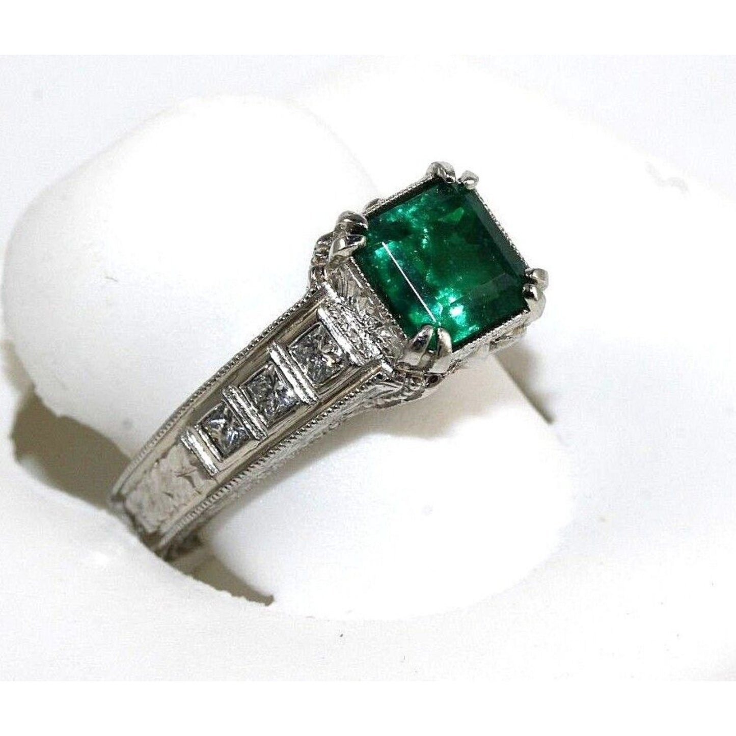 14K Gold Antique Natural Emerald Engagement Ring, Unique Vintage Natural Emerald and Diamond Wedding Ring, Halo Emerald Statement Ring,