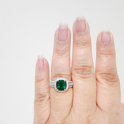 Art Deco 2 Carat Emerald Statement Ring, 14K White Gold Natural Emerald and Diamond Engagement Ring for Her, Halo Emerald Wedding Ring