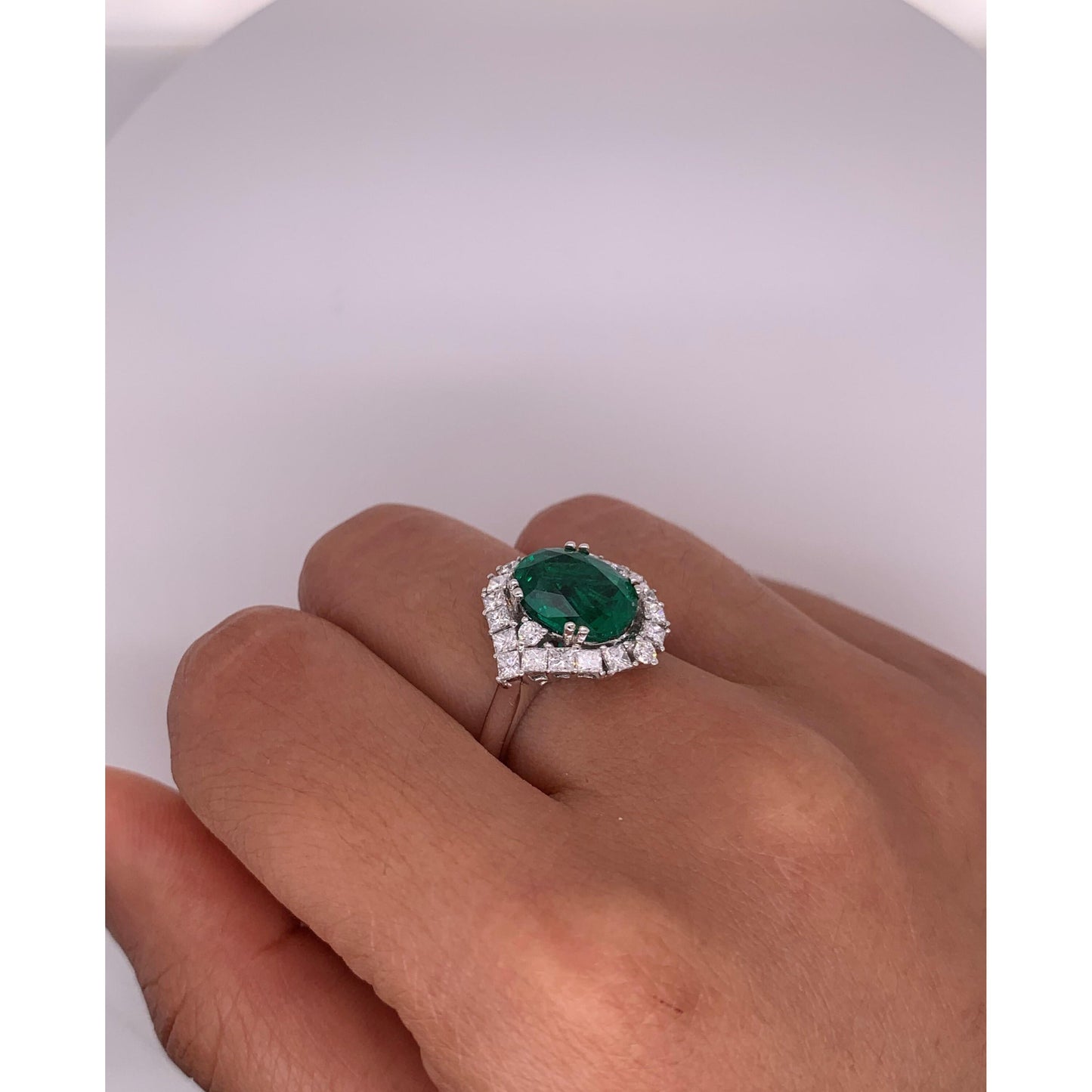 Antique Oval Emerald Statement Ring, Art Deco Halo Natural Emerald and Diamond Engagement Ring for Her, Vintage Unique Engagement Ring