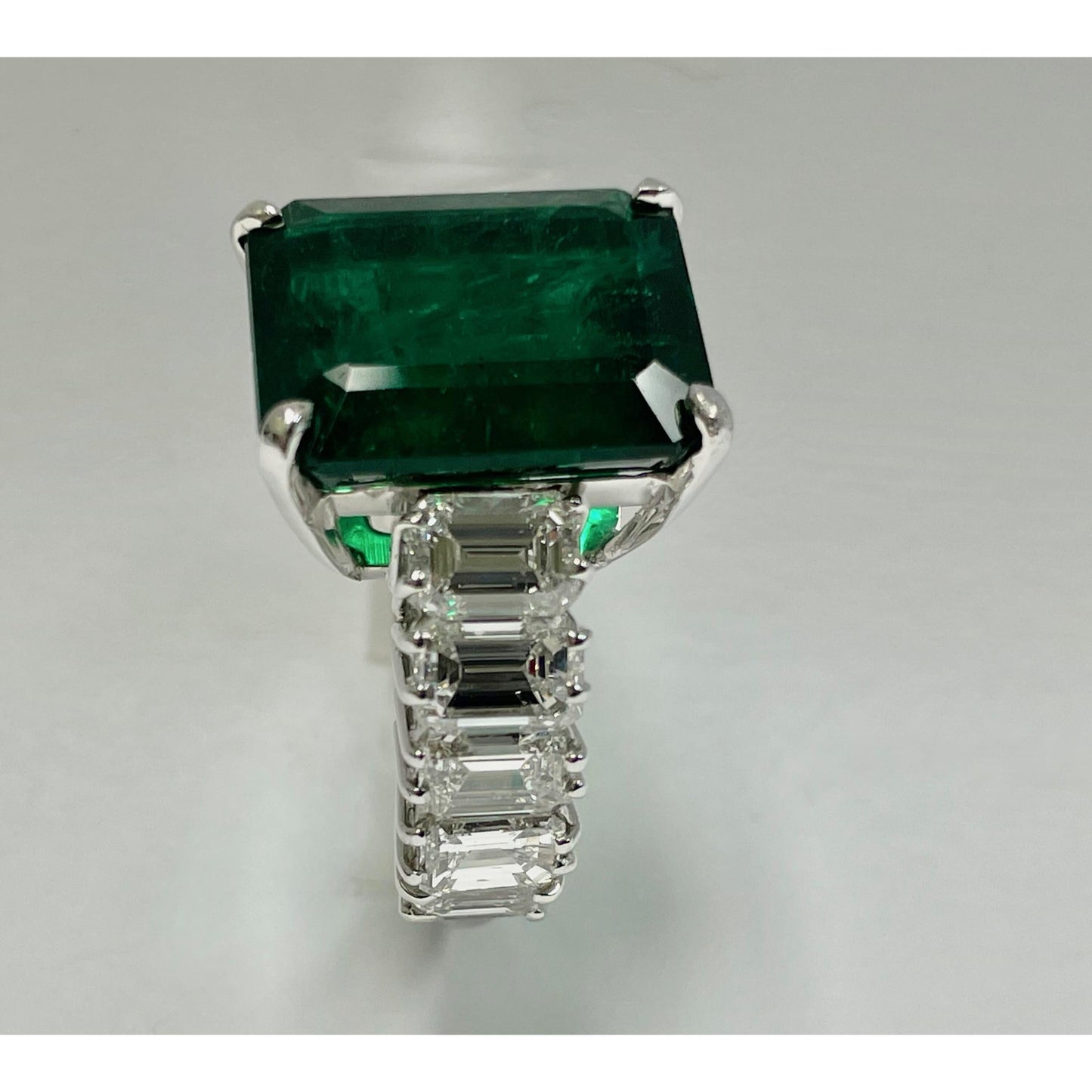 4 Carat Natural Emerald Ring, Vintage Natural Emerald Engagement Ring, Unique Emerald and Diamond Wedding Ring, Emerald Statement Ring