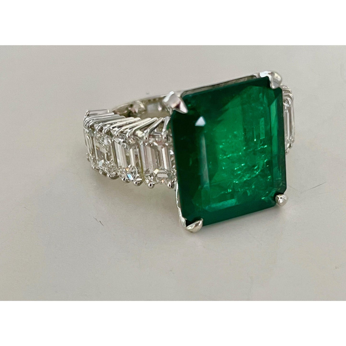 4 Carat Natural Emerald Ring, Vintage Natural Emerald Engagement Ring, Unique Emerald and Diamond Wedding Ring, Emerald Statement Ring