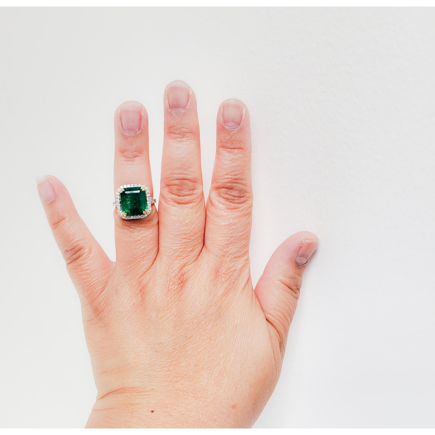 Antique Emerald Statement Ring, Vintage Natural Emerald and Diamond Engagement Ring for Her, Art Deco Halo Emerald Wedding Ring