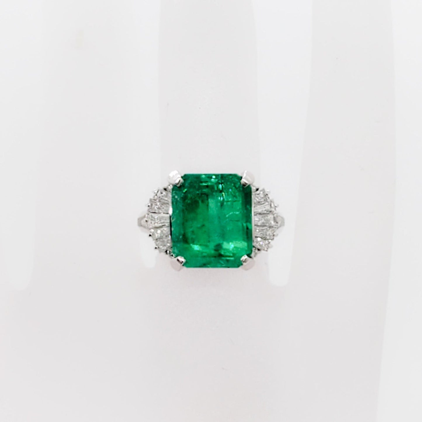 Antique Emerald Statement Ring, Unique 14K Natural Emerald and Diamond Engagement Ring for Her, Halo Emerald Wedding Ring, Art Deco Ring