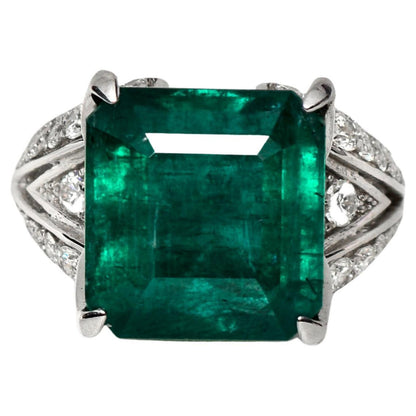 Large Emerald Engagement Ring, 7.25 CT Green Emerald Diamond Wedding Ring, Unique Natural Emerald and Diamond Statement Ring, May Birthstone