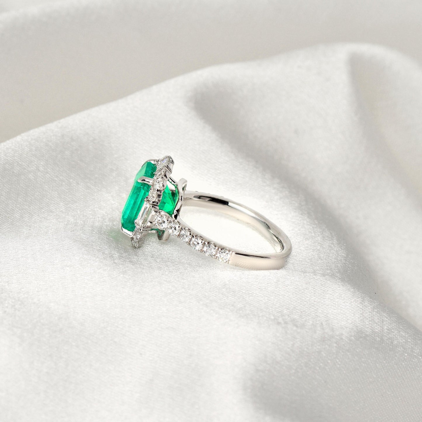 Vintage Emerald Engagement Ring, Antique Natural Emerald Diamond Wedding Ring For Her, Unique May Birthstone Gift Ring, Promise Ring For Her