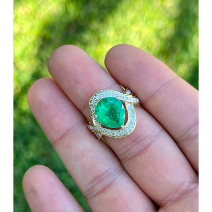 Antique Pear Cut Natural Emerald Diamond Wedding Ring, Unique 5 CT Emerald Engagement Ring, 14K Gold Emerald Twisted Band Ring, Gift For Her