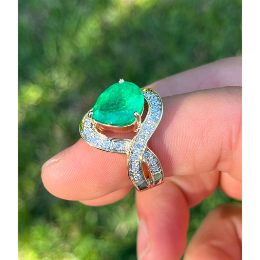 Antique Pear Cut Natural Emerald Diamond Wedding Ring, Unique 5 CT Emerald Engagement Ring, 14K Gold Emerald Twisted Band Ring, Gift For Her