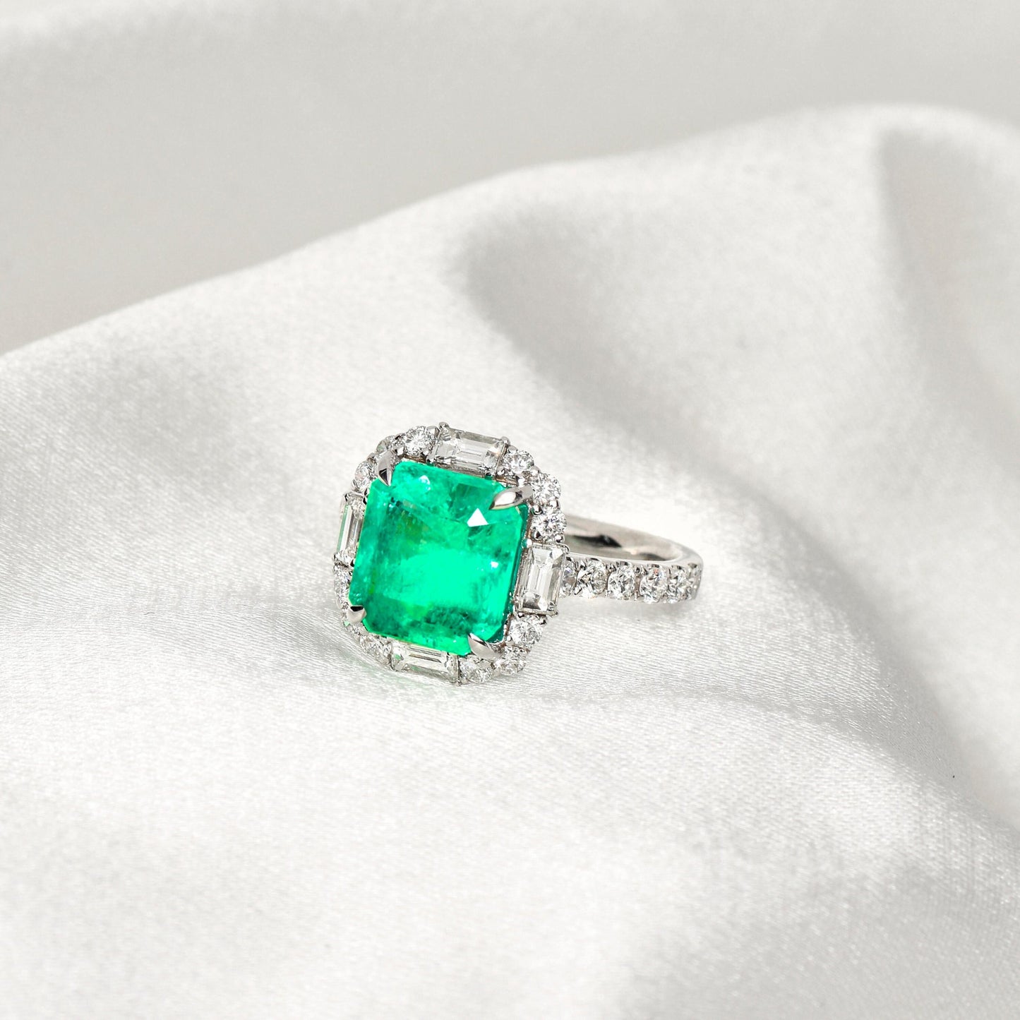 Vintage Emerald Engagement Ring, Antique Natural Emerald Diamond Wedding Ring For Her, Unique May Birthstone Gift Ring, Promise Ring For Her