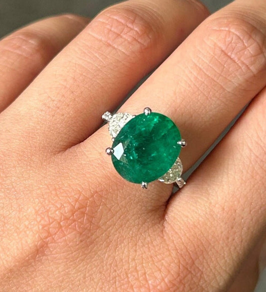 Antique Oval Cut 6 CT Emerald Engagement Ring, Unique Natural Emerald Diamond Wedding Ring, 14K Gold Emerald Bridal Ring, Proposal Gift Ring